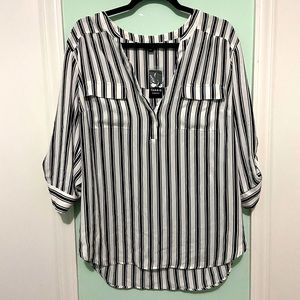 Torrid 3/4 sleeve pullover blouse